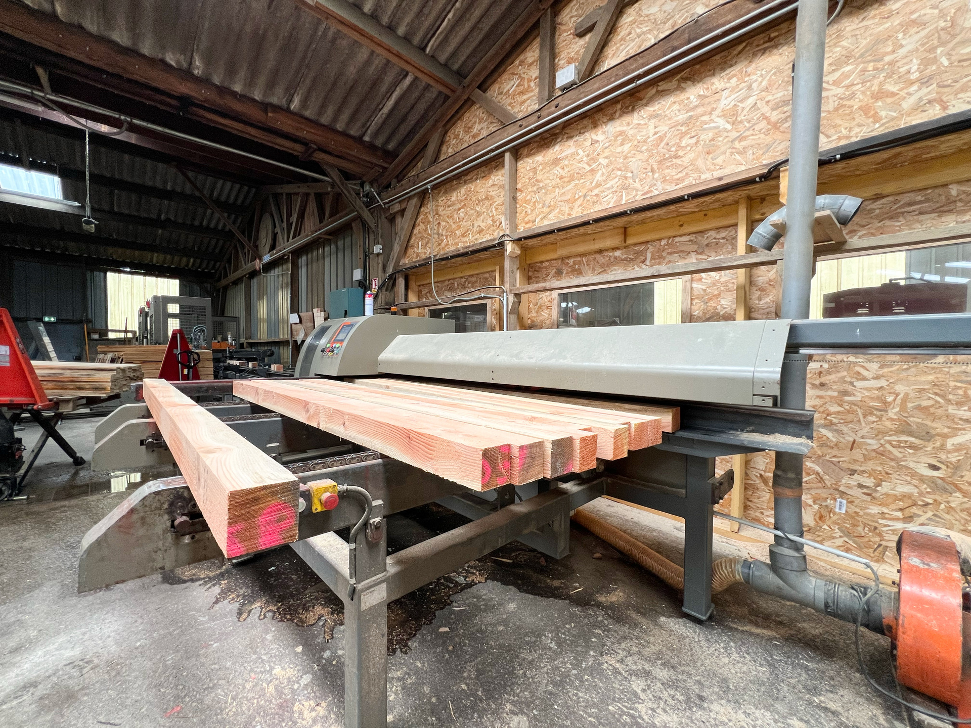 transformation planche Scierie Roiesnel
